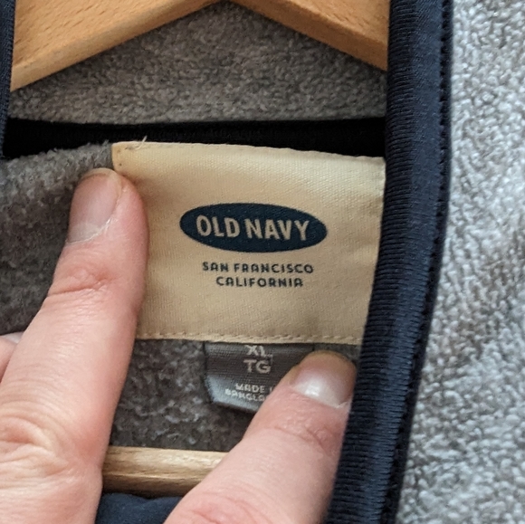 Old navy zip sweater - Picture 2 of 3